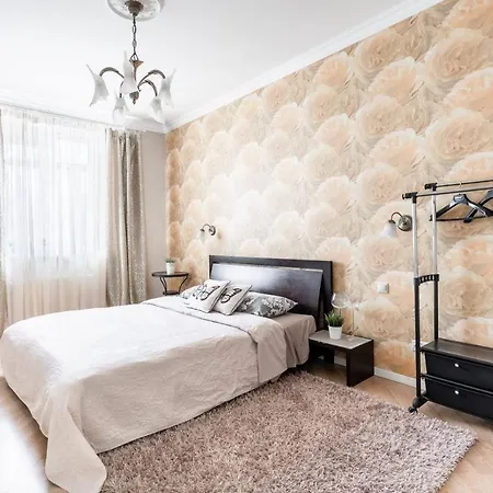 Супер Центр,Ленинградская 3, 2 Спальни Apartament